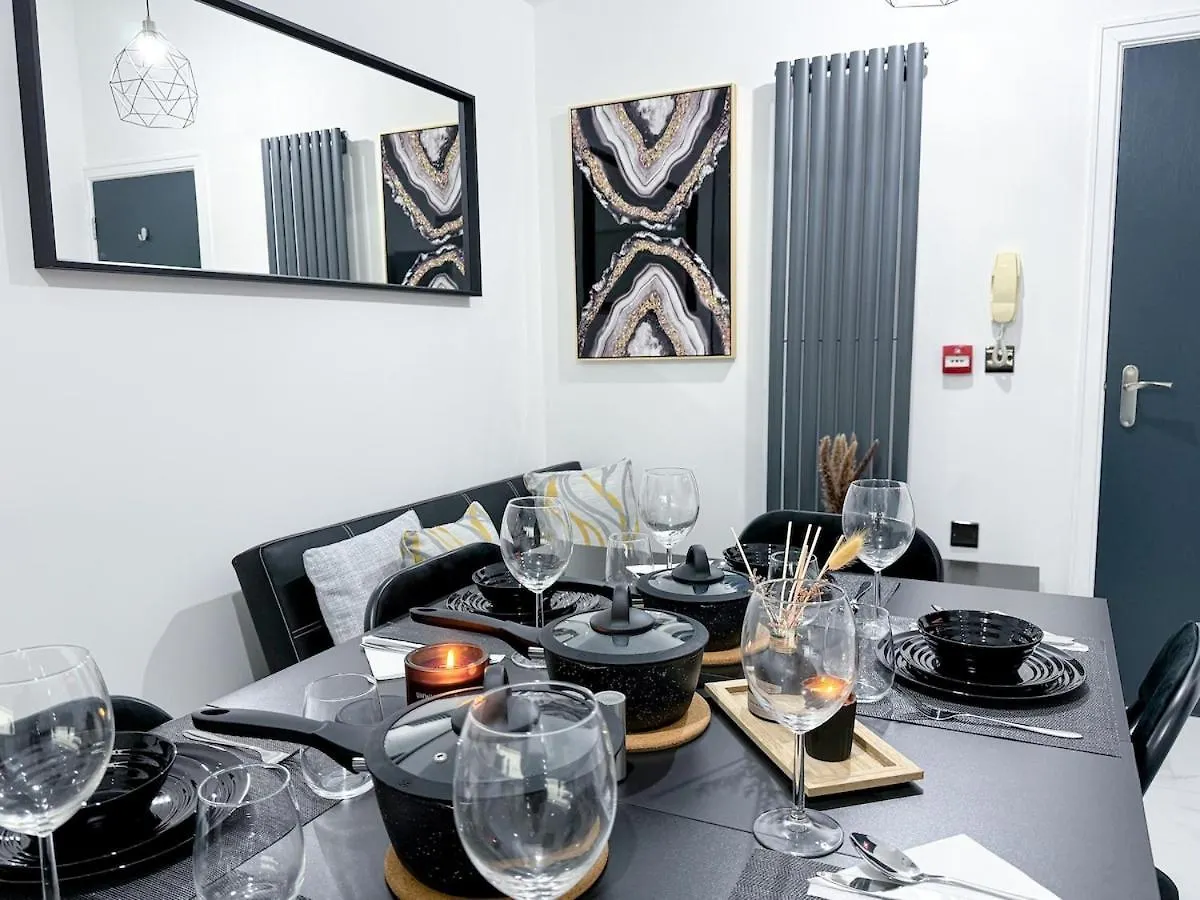 City Centre Charming 2-Bed Flat With Garden Cardiff United Kingdom